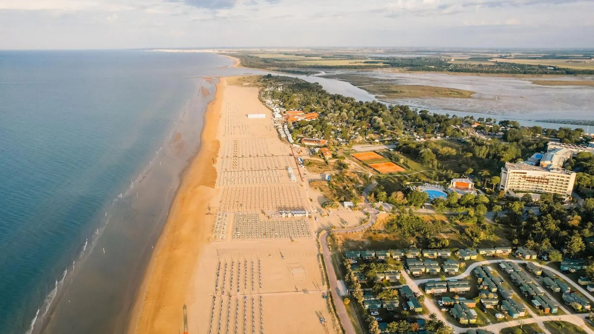 Welcoming Flat For 6 Guests Next To The Beach Bibione 0*,  Italy